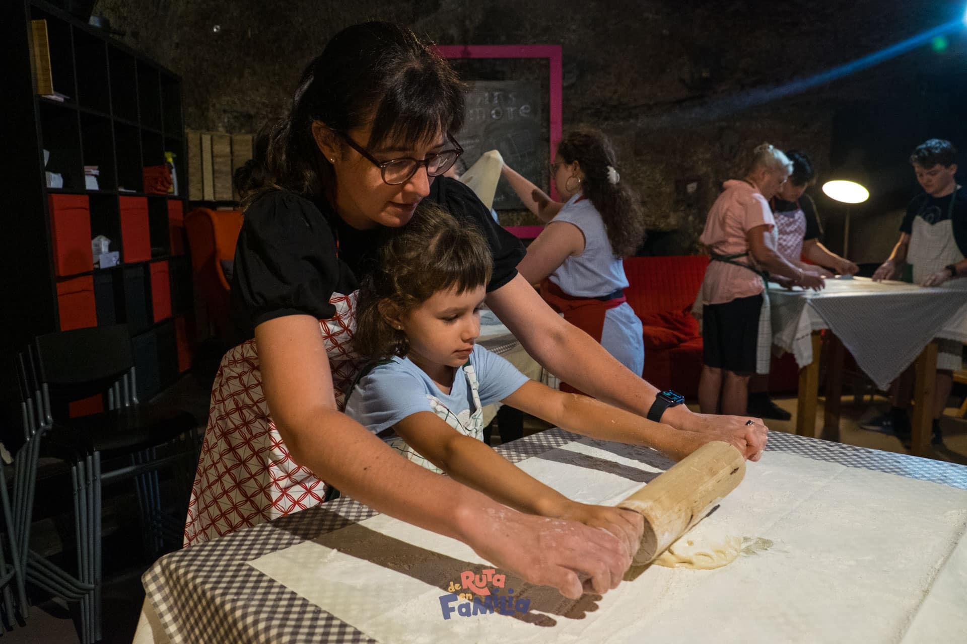 cocinar_Apfelstrudel_Salzburgo_derutaenfamilia_003 Cocinar Apfelstrudel en Salzburgo