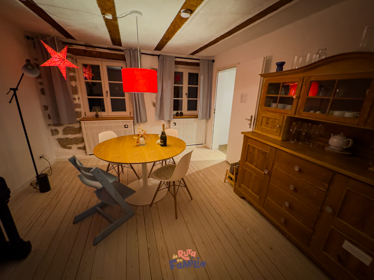 comedor-casa-intercambio-europa-park Comedor de una casa de intercambio cerca de Europa Park