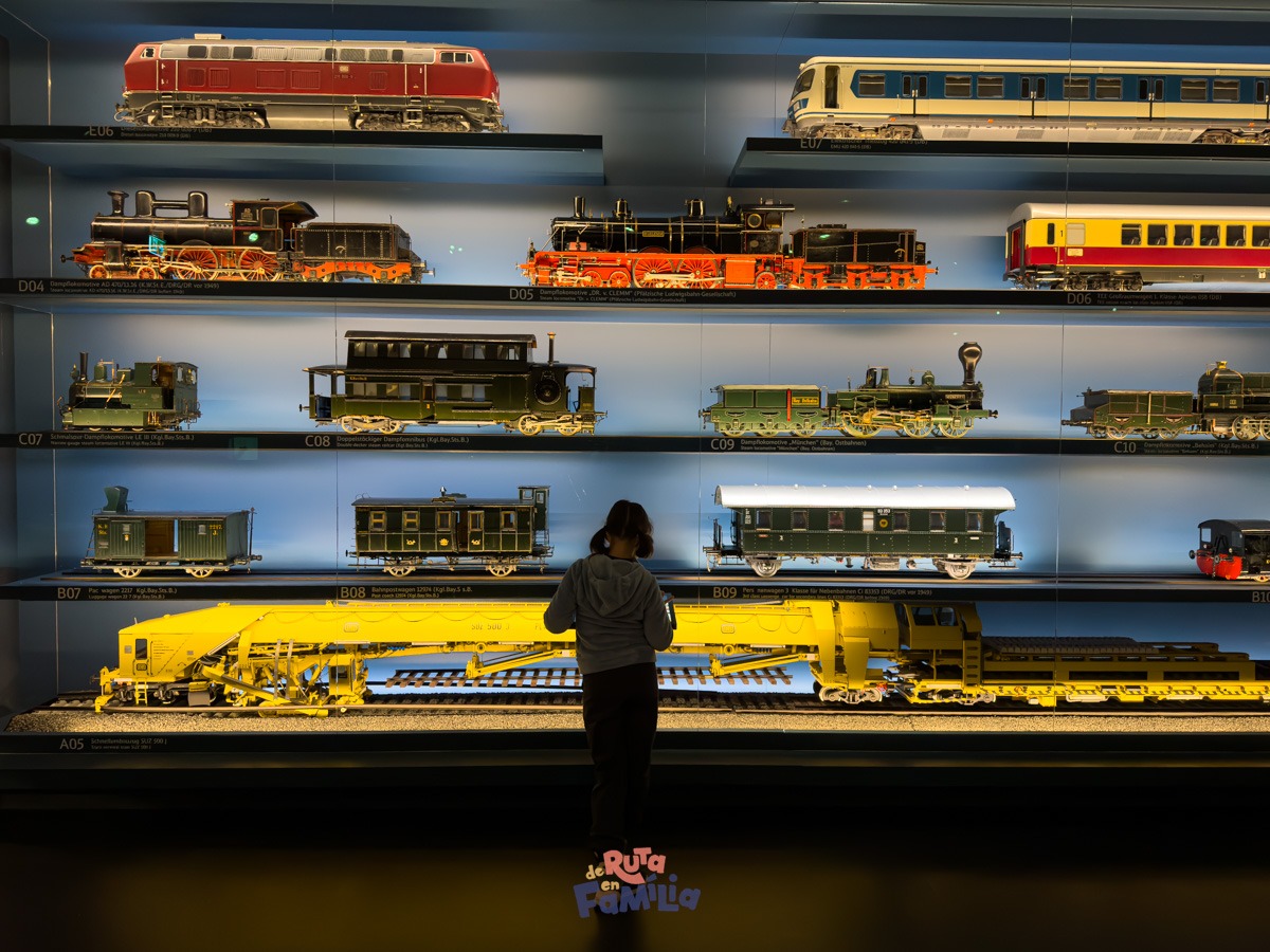 deutsche-bahn-museum-nuremberg-maquetas_derutaenfamilia_028 Maquetas de trenes en el Deutsche Bahn Museum de Núremberg