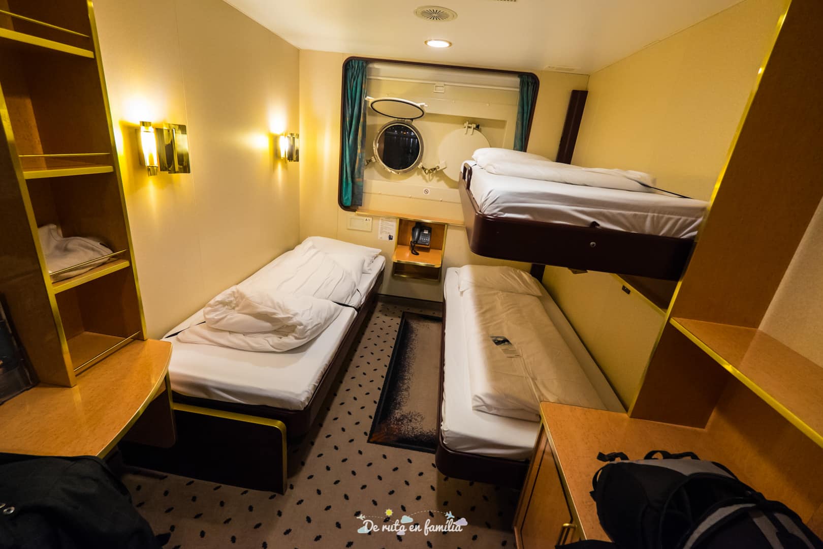 ir de tromso a las islas lofoten con el barco hurtigruten