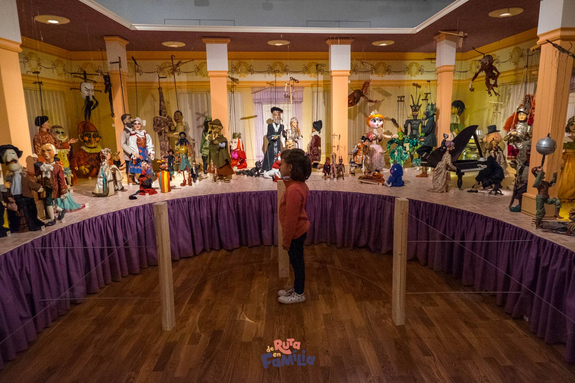 museo_marioneta_Chrudim_derutaenfamilia_002 Museo de las Marionetas de Chrudim