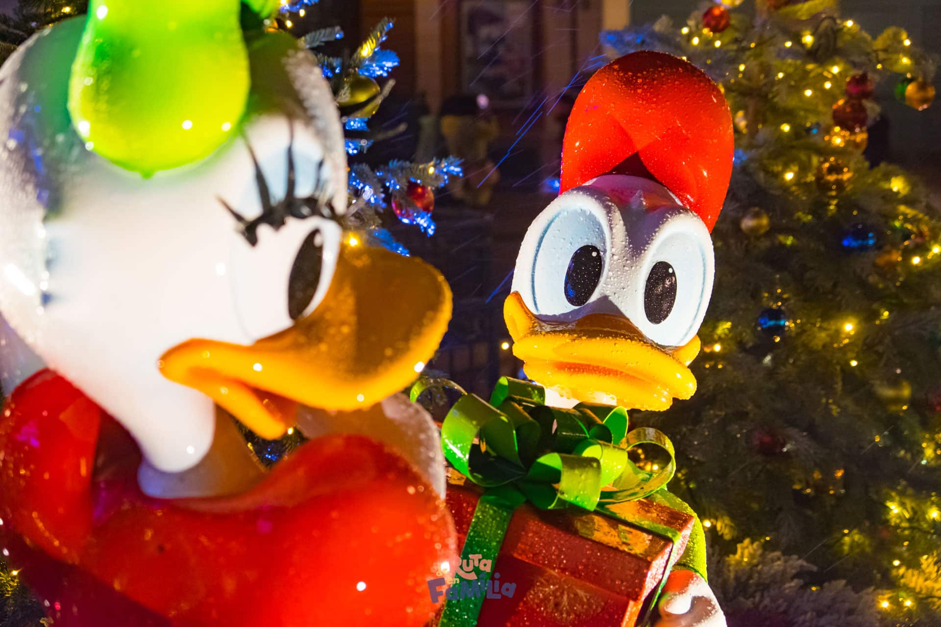 Decoración navideña en Disneyland París