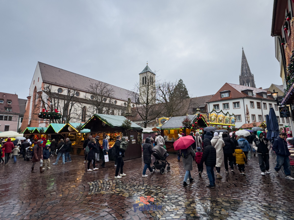 Parada d'artesania del mercat nadalenc de Friburg