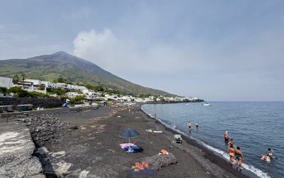 Què fer a Stromboli, l’illa italiana on hi ha un volcà en erupció